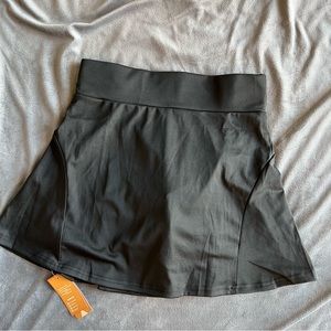 NWT tennis skirt